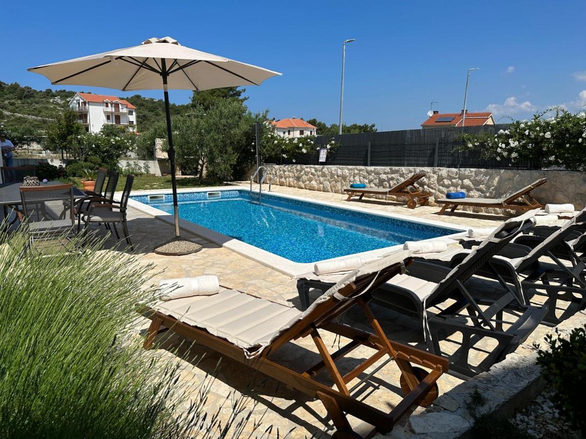 Holiday Home Mb Ražanj Exterior foto